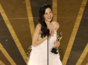 Dương Tử Quỳnh giành giải Oscar: “Đừng để ai nói rằng bạn đã hết thời”