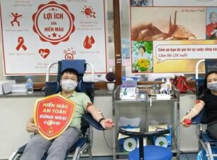 Nghĩa cử cao đẹp của cặp vợ chồng hơn 70 lần hiến máu tình nguyện