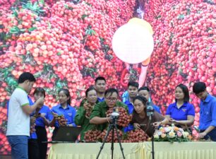 Bắc Giang: 40 KOL mang về hơn “5000 đơn hàng đặc sản” sau 4 giờ livestream
