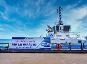 Công ty Thép Hòa Phát Dung Quất tiếp nhận tàu lai đầu tiên của Hà Lan