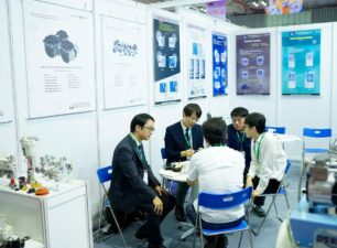 Vietnam Medipharm Expo 2023 thu hút hơn 400 doanh nghiệp tham gia