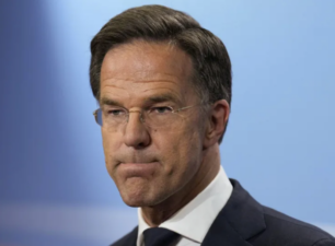 Mâu thuẫn không thể vượt qua, chính phủ Hà Lan sụp đổ