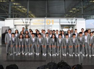 Đội tuyển nữ Việt Nam rạng rỡ lên chuyến bay đặc biệt dự World Cup 2023