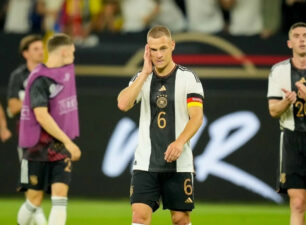 Bastian Schweinsteiger đổ lỗi Pep Guardiola khiến tuyển Đức sa sút
