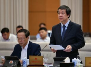 Bộ trưởng Nguyễn Kim Sơn kiến nghị không giao Bộ GD&ĐT biên soạn thêm bộ SGK