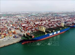 Hàn Quốc và Trung Quốc nối lại vận tải biển sau đại dịch COVID-19