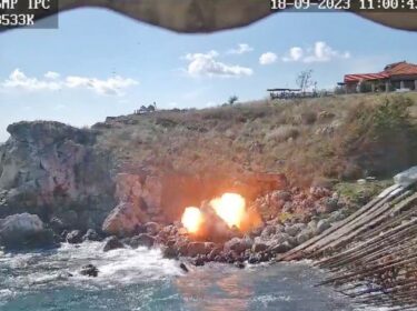 Quân đội Bulgaria phá hủy UAV không rõ nguồn gốc trên bờ Biển Đen