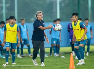 HLV Troussier: “U23 Việt Nam chuẩn bị 6 tháng chứ không chỉ một tuần”