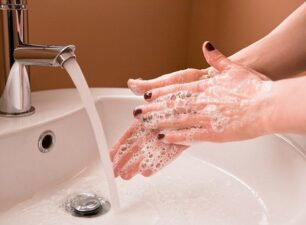 Ngày Rửa tay thế giới 2023: Những bàn tay sạch trong tầm với