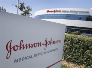 Johnson & Johnson: Thử nghiệm thuốc điều trị sốt xuất huyết khả quan