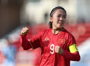 Huỳnh Như dự vòng loại Olympic Paris cùng đội tuyển nữ Việt Nam
