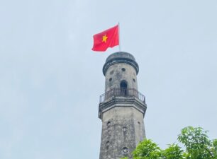 Cột cờ Nam Định – một trong bốn Kỳ đài cổ xưa nhất Việt Nam