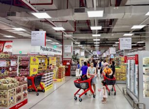 Tháng Khuyến mại Hà Nội đẩy mạnh kích cầu tiêu dùng mua sắm cuối năm