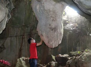 Du lịch ‘Về miền đất Ngọc’: Trải nghiệm mua, bán đá quý tại Lục Yên