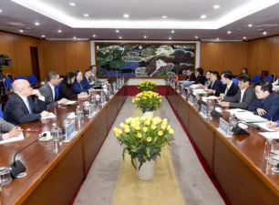 Đẩy mạnh quan hệ hợp tác tài chính Việt Nam-Hoa Kỳ