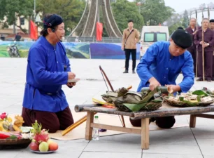 Độc đáo Lễ hội truyền thống Mở cửa Rừng của người Mường ở Phú Thọ