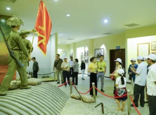 Quảng bá hình ảnh Việt Nam tại Hội chợ Du lịch Quốc tế Travex 2024 ở Lào