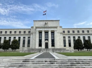 Fed có thể bắt đầu hạ lãi suất sớm nhất là trước quý 3 năm 2024