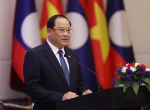 Thủ tướng Chính phủ Lào Sonexay Siphandone thăm chính thức Việt Nam