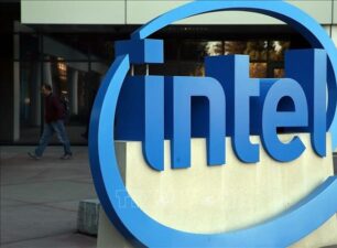 Mỹ xem xét trợ cấp hơn 10 tỷ USD công ty sản xuất chip Intel