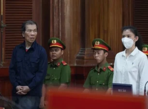 Tuyên phạt bị cáo Hàn Ni 18 tháng tù, Trần Văn Sỹ 24 tháng tù