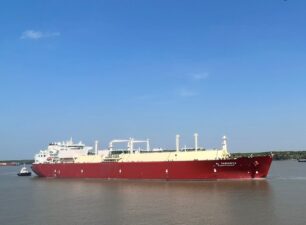 PV GAS nhận chuyến tàu LNG thứ 2 về Việt Nam, bắt đầu cung cấp