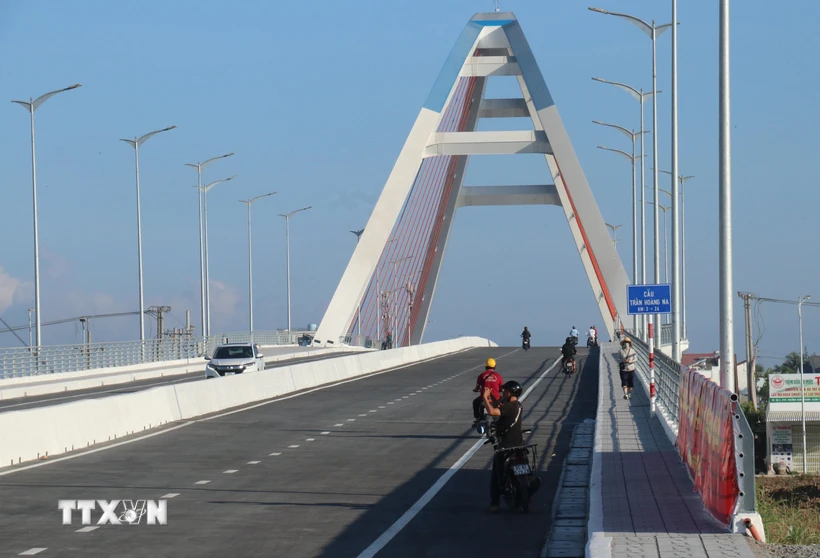Cần Thơ: Chính thức thông xe cầu Trần Hoàng Na nối quận Ninh Kiều và Cái Răng