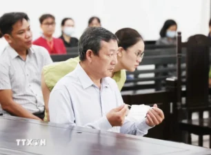 Xét xử cựu Giám đốc CDC Khánh Hòa về sai phạm trong phòng, chống COVID-19