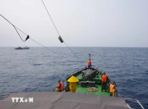 Vụ lật sà lan trên biển Lý Sơn: Xác định danh tính 4 nạn nhân tử vong