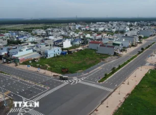 Điều chỉnh báo cáo khả thi Dự án thu hồi đất, tái định cư sân bay Long Thành