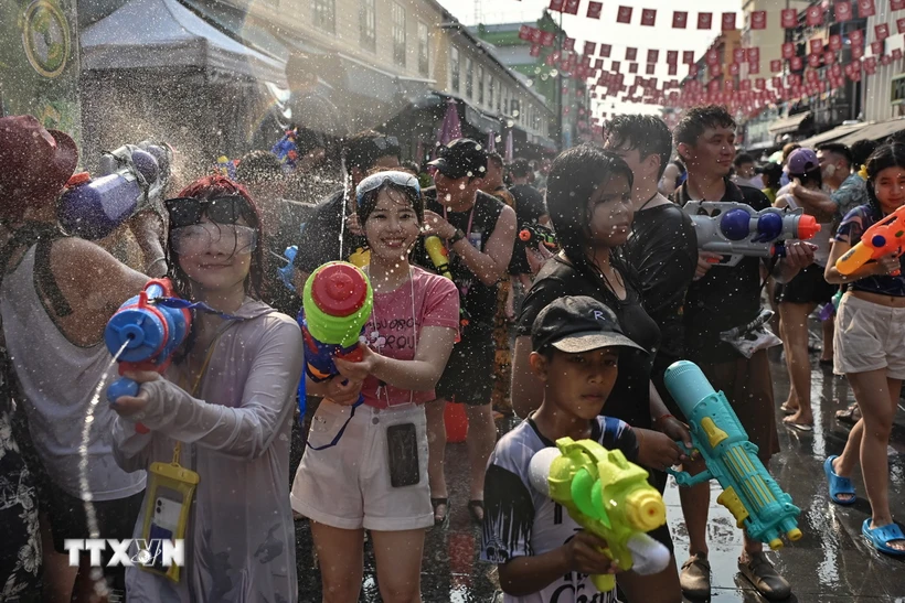 Số ca mắc COVID-19 tại Thái Lan tăng sau kỳ nghỉ lễ Songkran